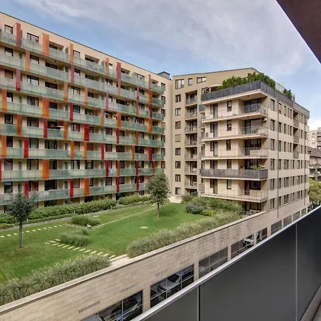 Vision Aparthotel 3*