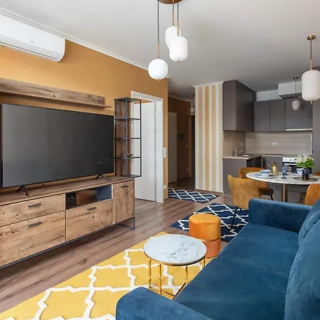 Vision Aparthotel 3*