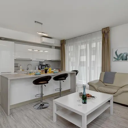 Aparthotel Vision