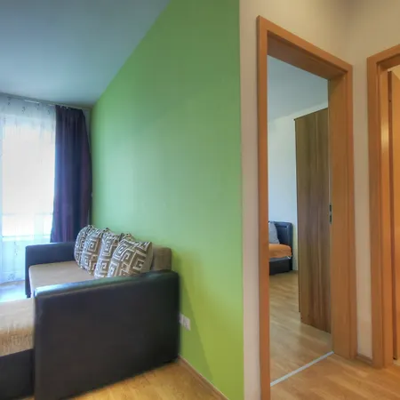 アパートホテル Vision