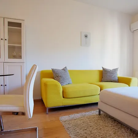 アパートホテル Vision