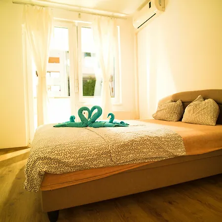 Vision アパートホテル 3*